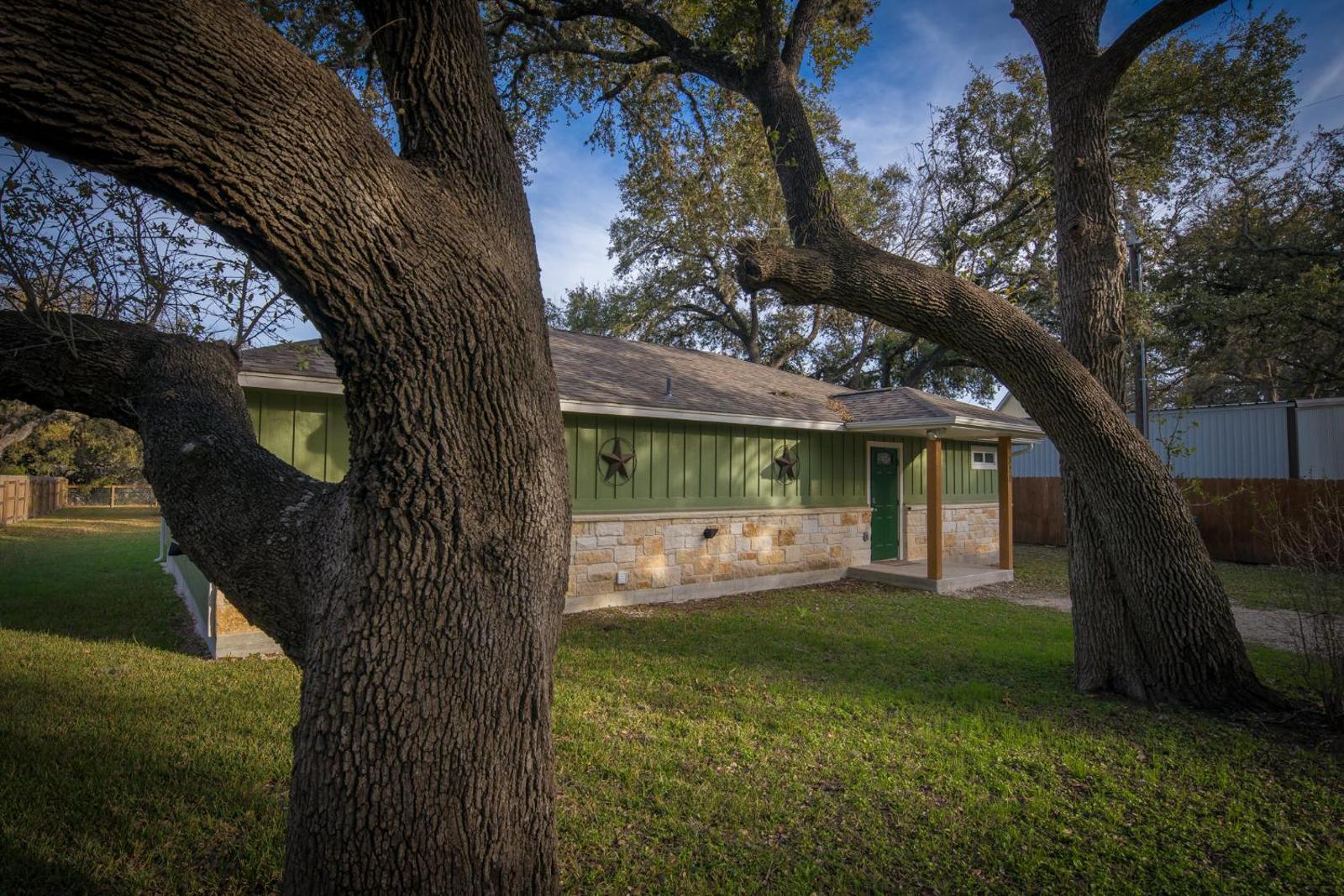 Duke'S Horseshoe House